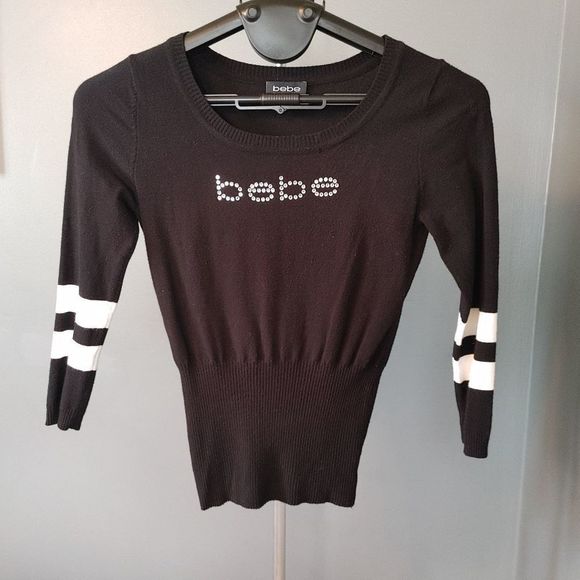 𝅺Bebe lightweight knit sweater with Swarovski crystals EUC - Picture 1 of 9